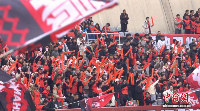 瓯冠折射温州三重侧影：草根足球点亮全民健身