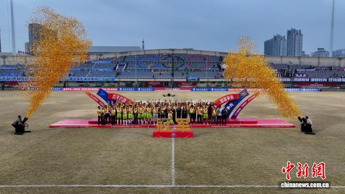 瓯冠折射温州三重侧影：草根足球点亮全民健身