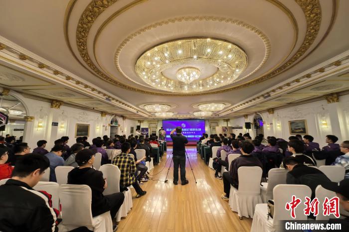 黑龙江足球破茧新生：龙江龙跃冰城征战中冠联